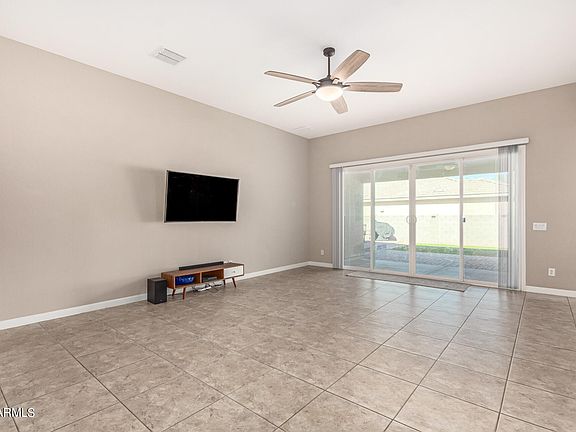 5th image of 38168 W SANTA MARIA Street