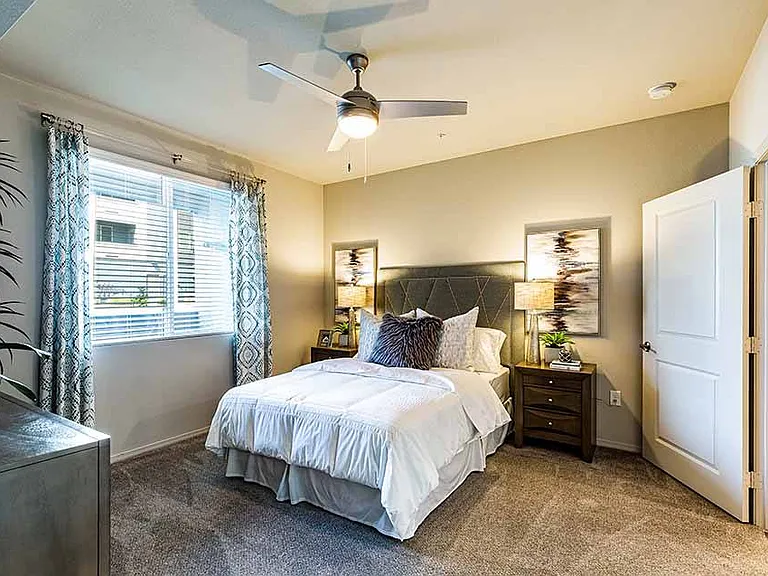 RISE APARTMENT HOMES — Photo 6