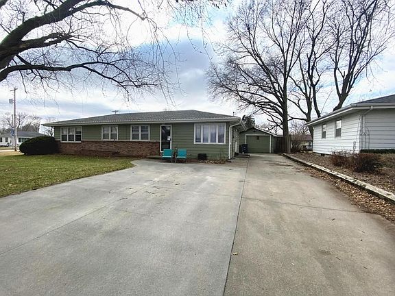 2nd image of 230 4th Ave