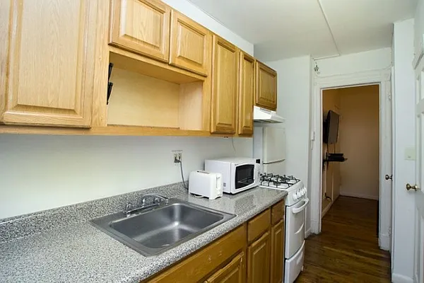 Rented by Eisenberg Exclusives | media 26