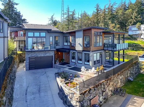 3408 Robson Pl, Colwood, BC V9C 0J2