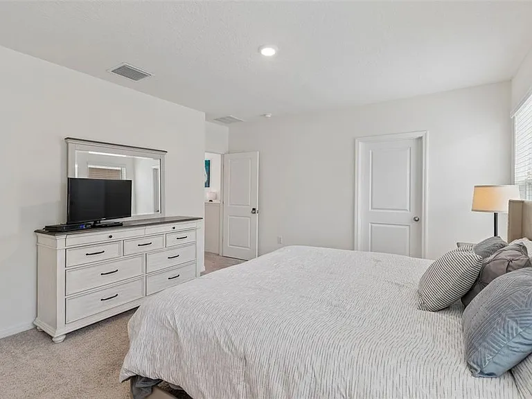 17053 Oval Rum Dr — Photo 28
