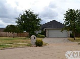 128 Chesterfield Cir, Waxahachie, TX 75165