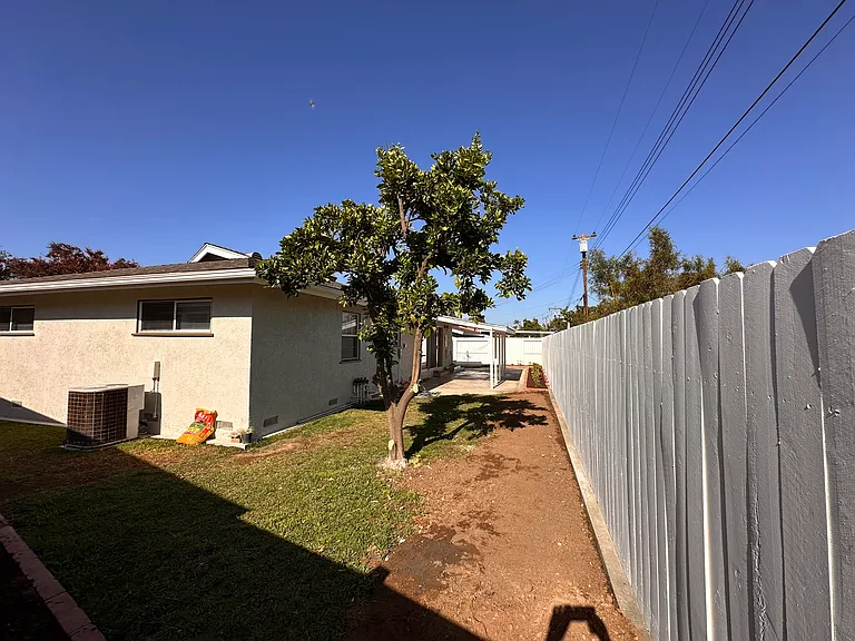 230 Stevens Ave — Photo 23