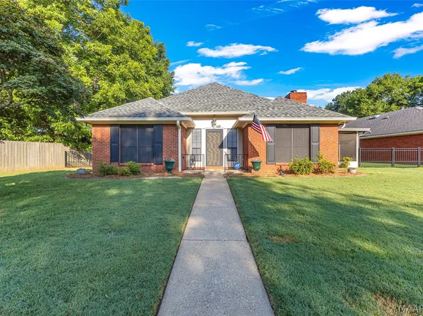 838 Dee Dr, Prattville, AL 36066