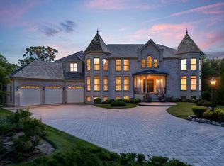 3481 Bradley Ct, Highland Park, IL 60035