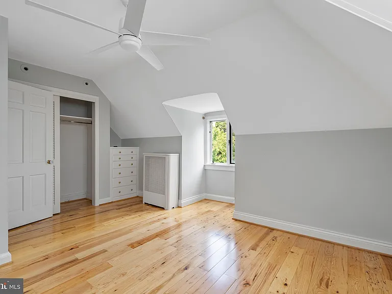3313 Cleveland Ave NW — Photo 48