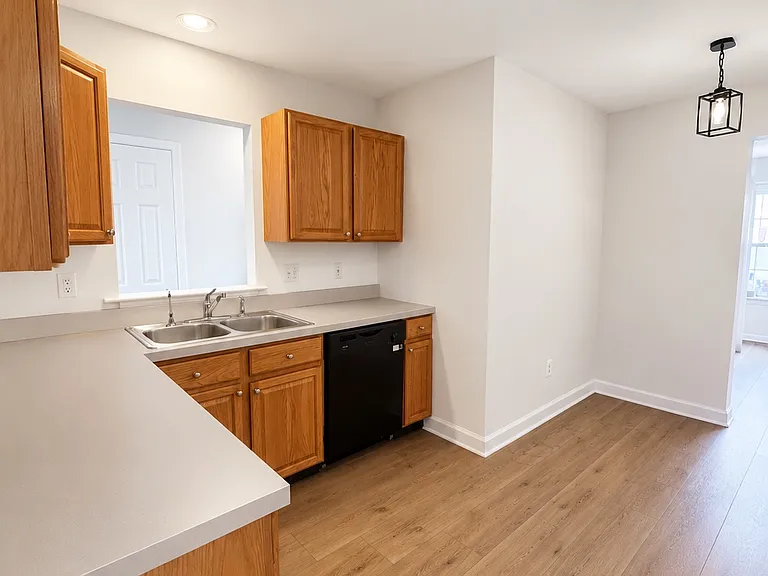 4220 Elm Ct #TOWNHOME — Photo 5