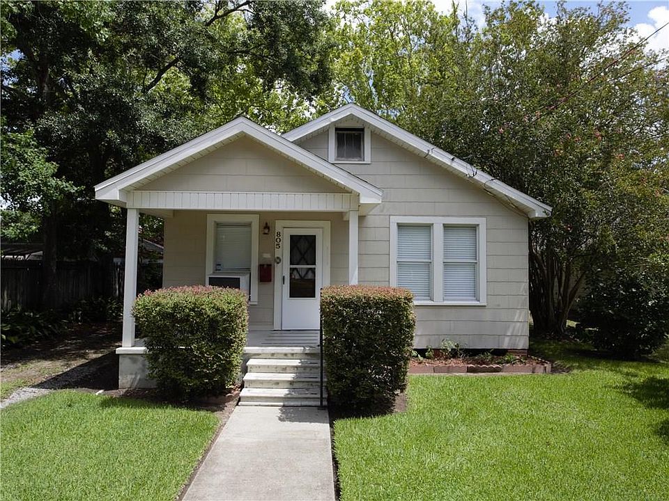 1st image of 805 Live Oak St