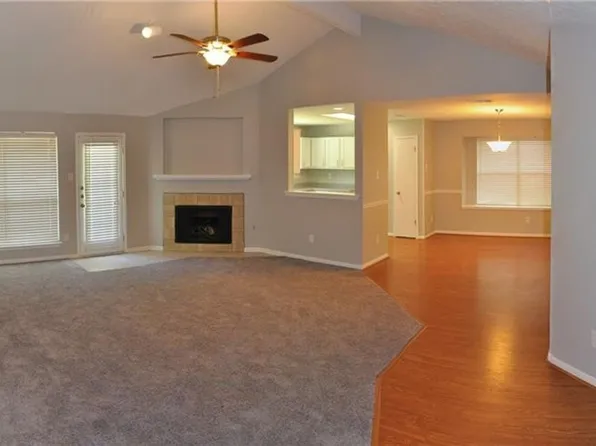 1500 Pigeon Forge Rd, Pflugerville, TX 78660