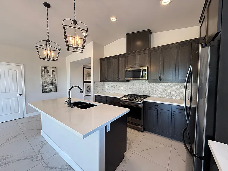 1137 Trilogy Cir — Photo 20
