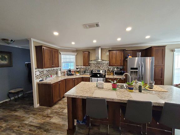 4th image of 8825 Edgewood Blvd