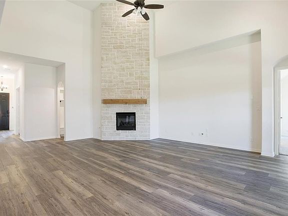2nd image of 7717 Alders Gate Ln
