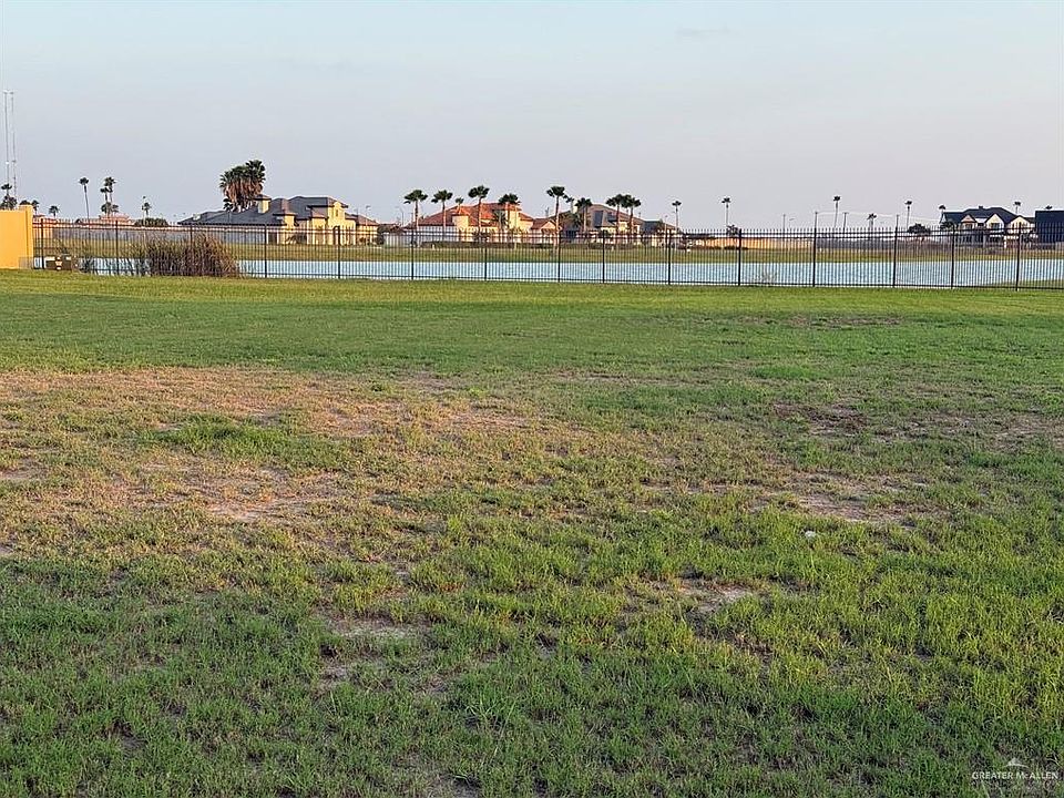 2nd image of 4633 Estancia Pkwy