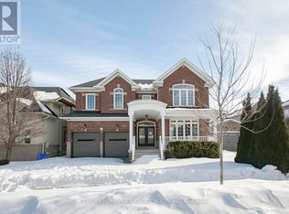 35 Morland Cres, Aurora, ON L4G7Z2