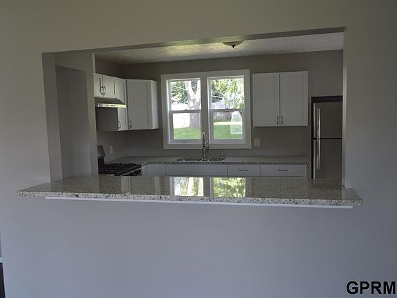 5th image of 7312 Lillian Ave