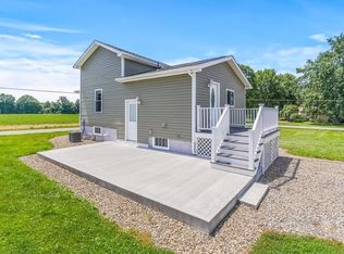 1509 S Darby Rd, Hermitage, PA 16148