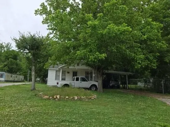 430 S High St, Waynesboro, TN 38485