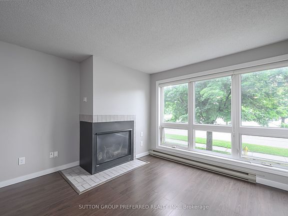 5th image of 15 Jacksway Cres #202