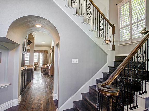 4th image of 7526 Spicewood Dr
