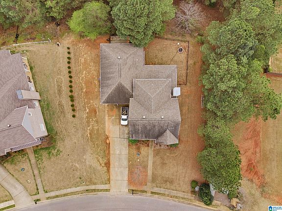2nd image of 645 Lakeridge Dr
