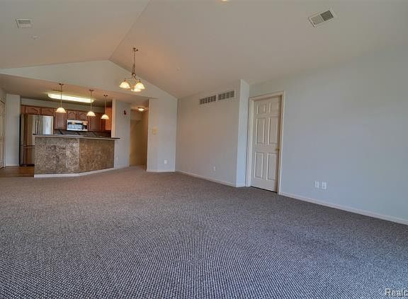 5th image of 1204 Abigail Ct #1