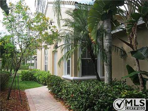 2nd image of 4594 Carlton Golf Dr
