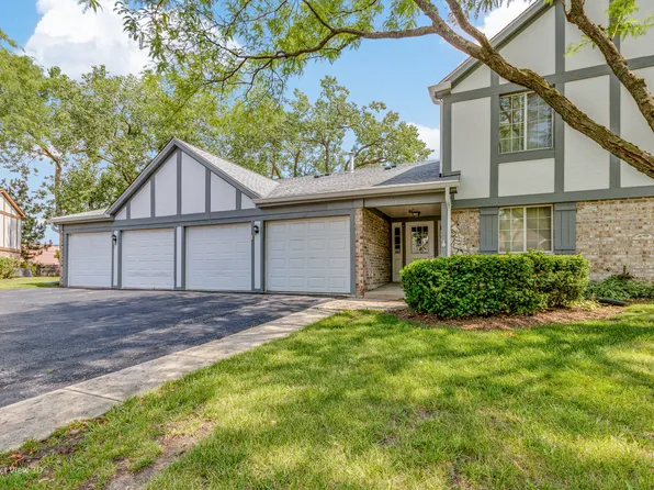 1215 Williamsport Dr #29-1, Westmont, IL 60559