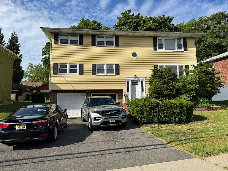 85 Rock Rd #1 — Photo 1