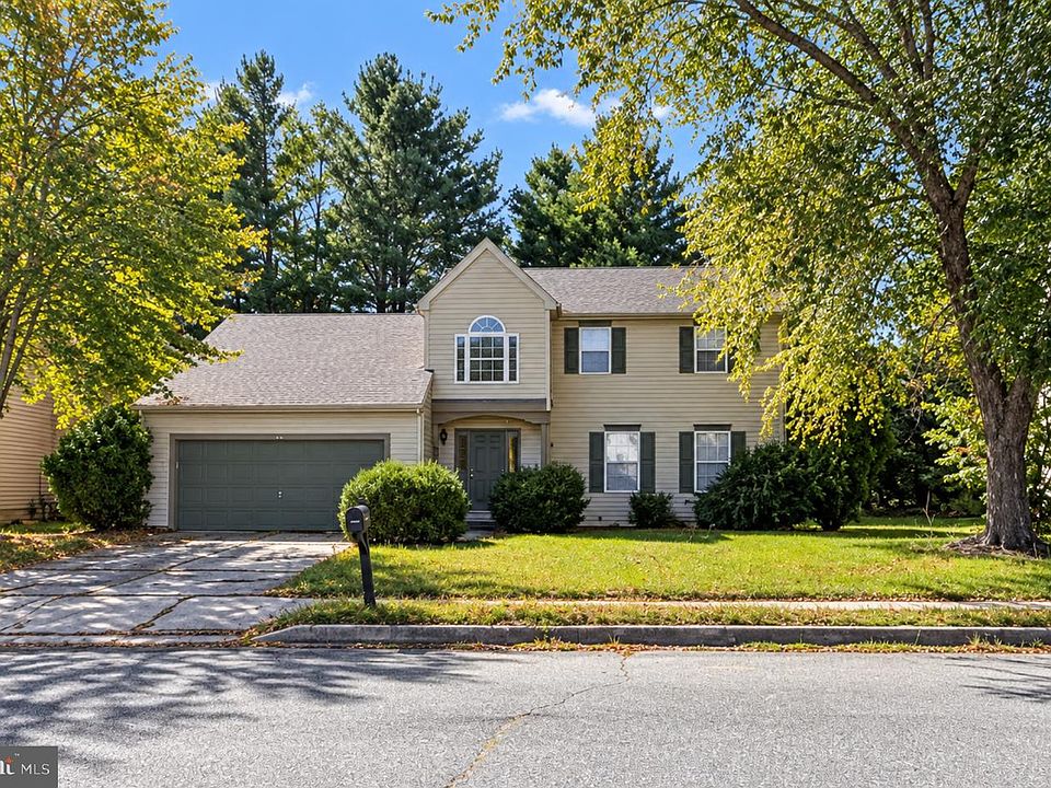 1st image of 214 Northdown Dr