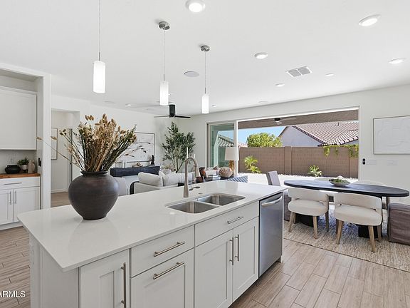 5th image of 20447 W BRITTLEWOOD Avenue