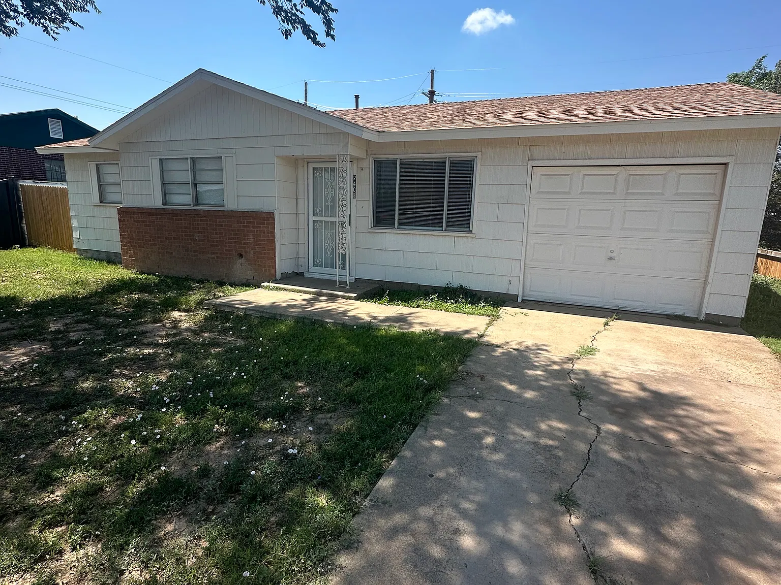 2403 N Osage — Photo 2