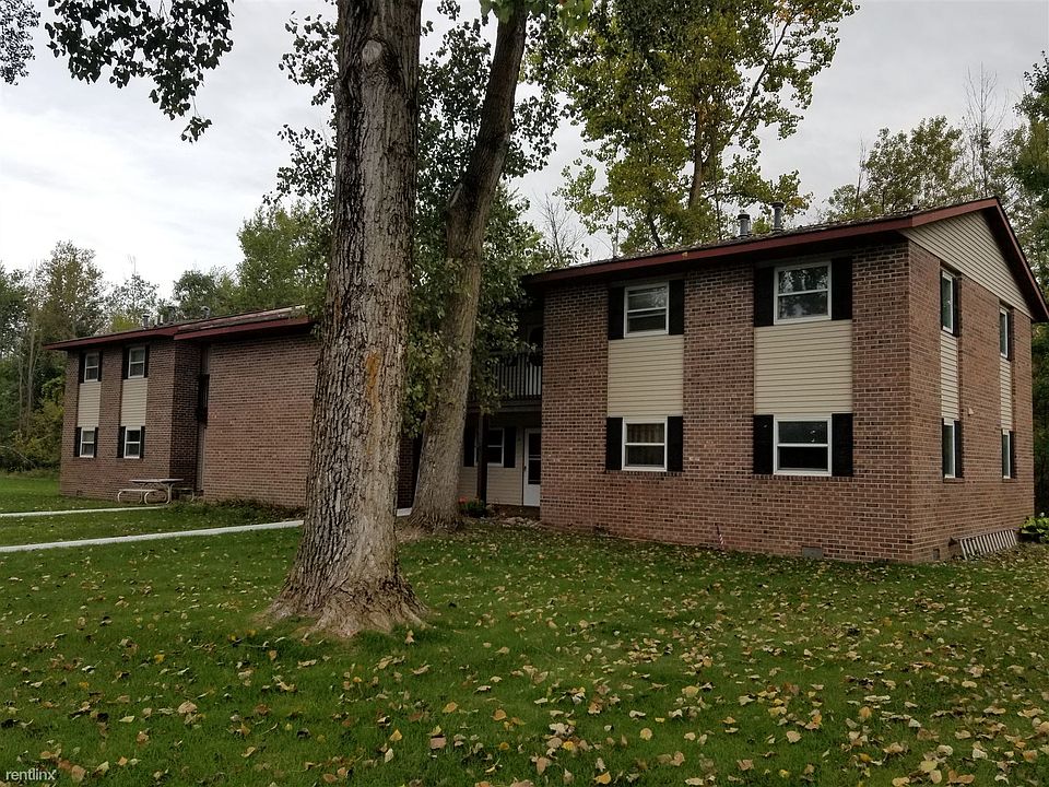 Whispering Pines Apartments 101 Whispering Pines Blvd Pinconning MI