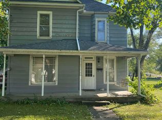 403 S 2nd St, Farmington, IA 52626