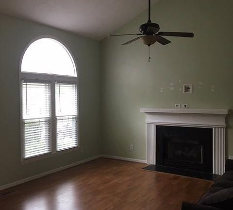 3rd image of 2421 Pepperfield Dr