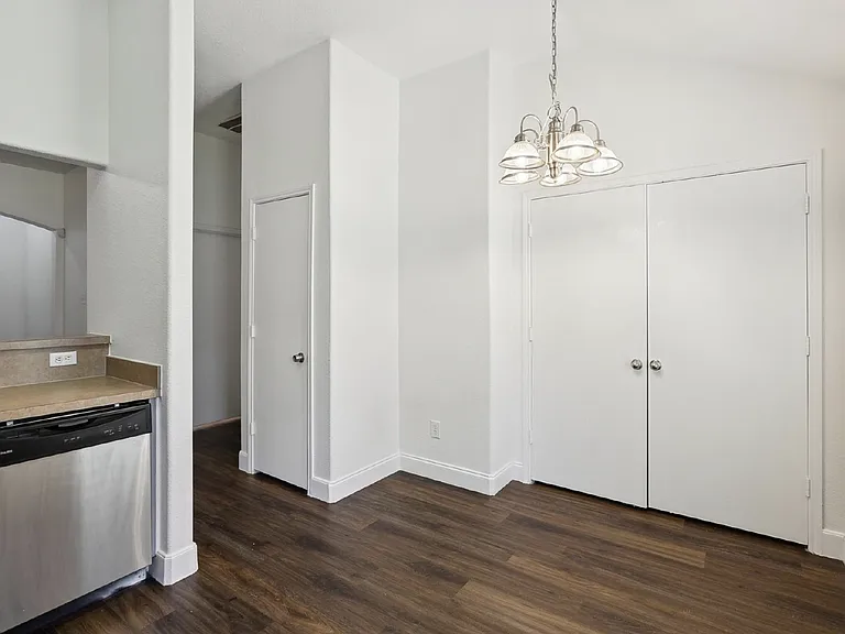 1446 Sax Leigh Dr — Photo 10