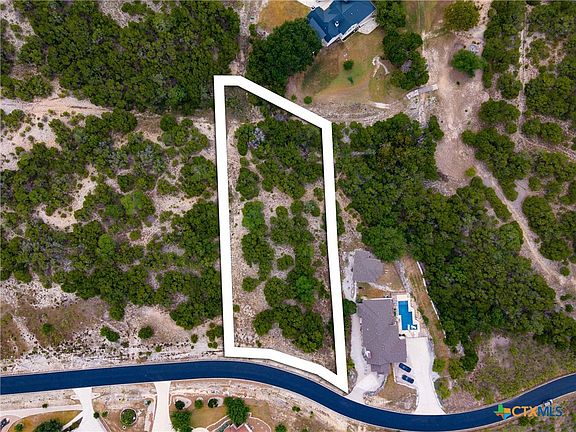 3rd image of 1015 Thunderbolt Rd