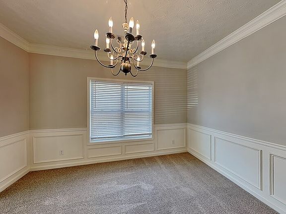 4th image of 2400 Village Green Dr