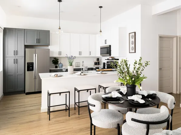 The Bungalows on Honeysuckle, 1999 Veterans Dr, Elkhorn, NE 68022