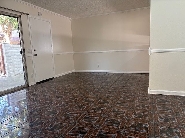 1st image of 1454 E 5th St APT 3