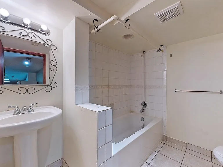 768 Como Lake Ave — Photo 19