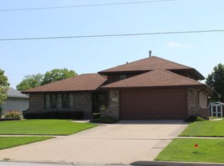16155 84th Ave, Tinley Park, IL 60477