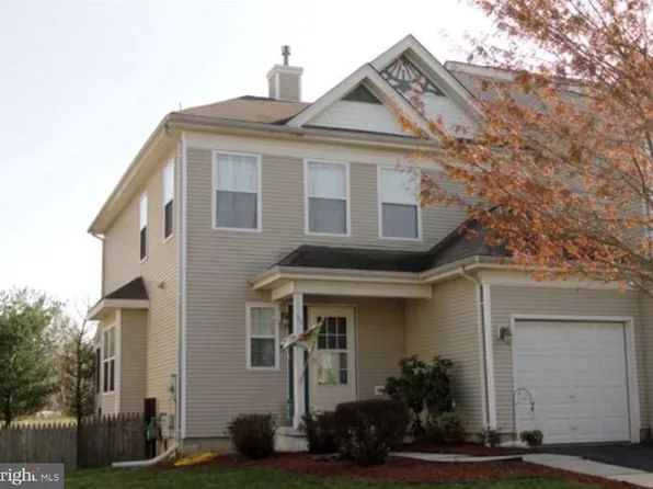 93 Tattersall Dr, Burlington, NJ 08016