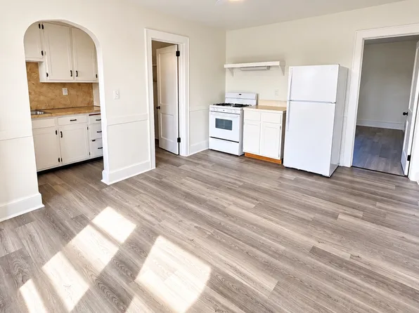 35 Rapallo Ave #3E, Middletown, CT 06457