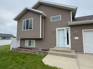 3721 48th St NW, Mandan, ND 58554