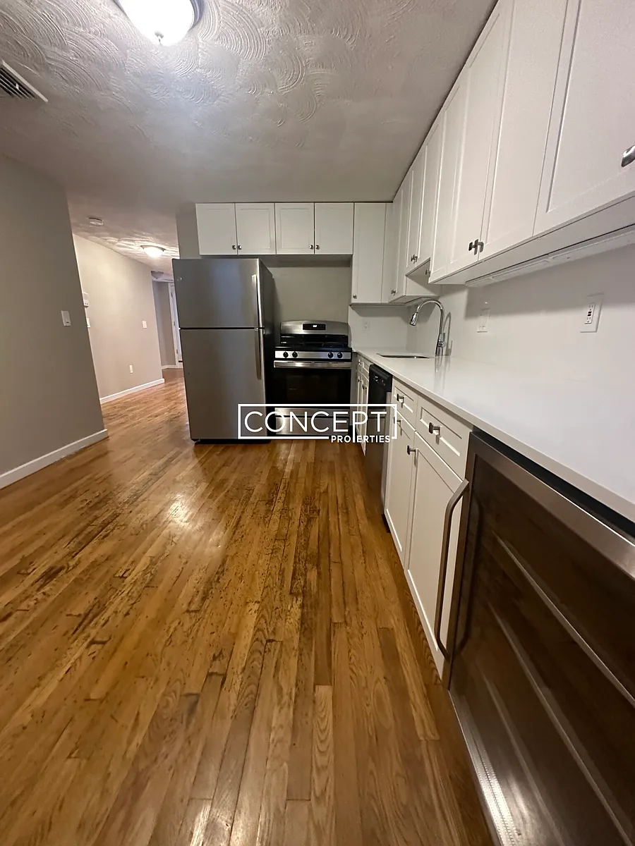 Building Photo - 7 Medford St #1CP