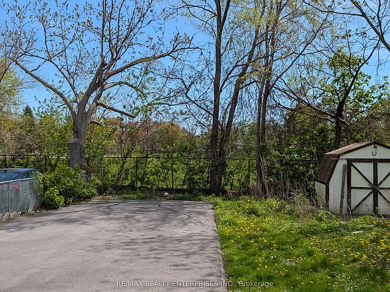 25 Tedder St — Photo 15