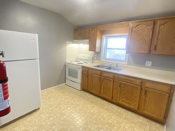 5th image of 318 Laurel Oak St #318.5
