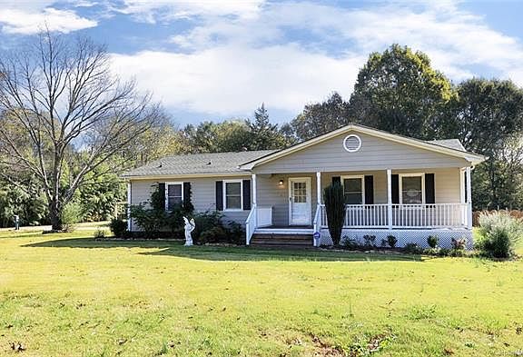 4th image of 7945 Lynda Dr