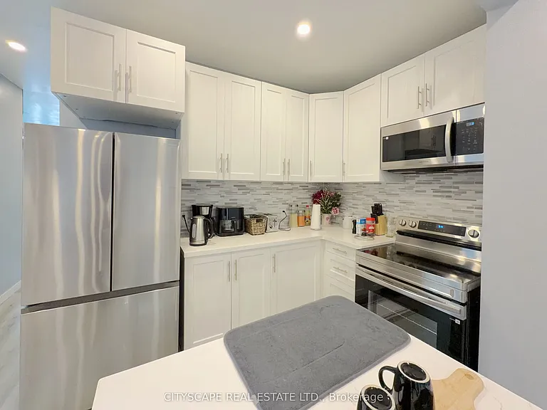 3211 Angel Pass Dr — Photo 37